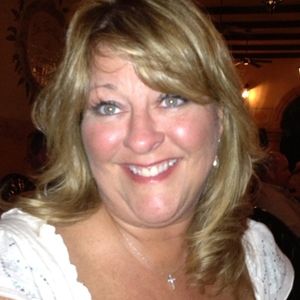 Meet your Posher, Deedee